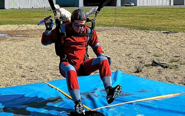 les parachutistes au rendez-vous du championnat de Bretagne