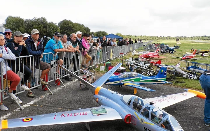 Le spectacle était au rendez-vous le week-end dernier, samedi 22 et dimanche 23 juillet 2023, à l’occasion du premier meeting d’aéromodélisme à l’aérodrome de Scaër-Guiscriff.